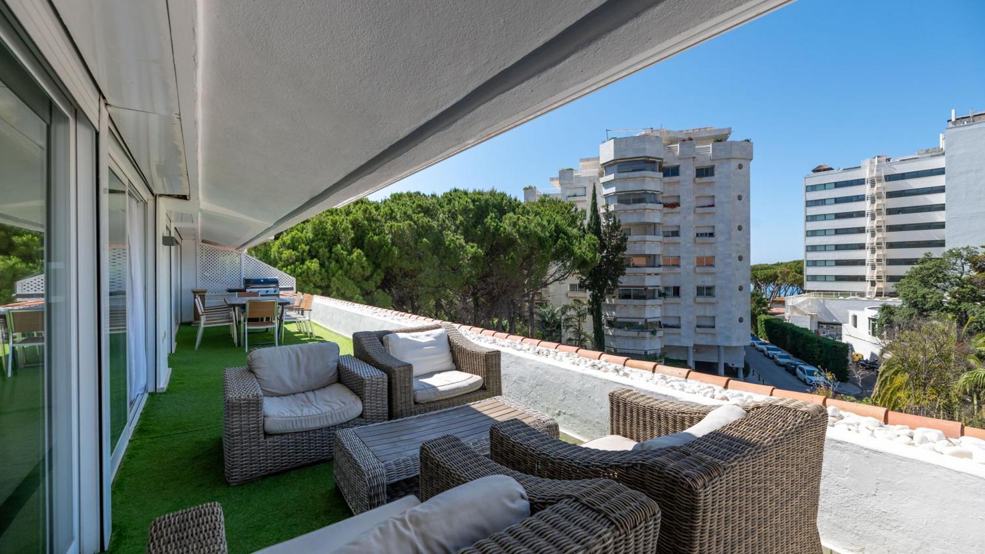 Penthouse Boutique Suite Marbella Exterior photo