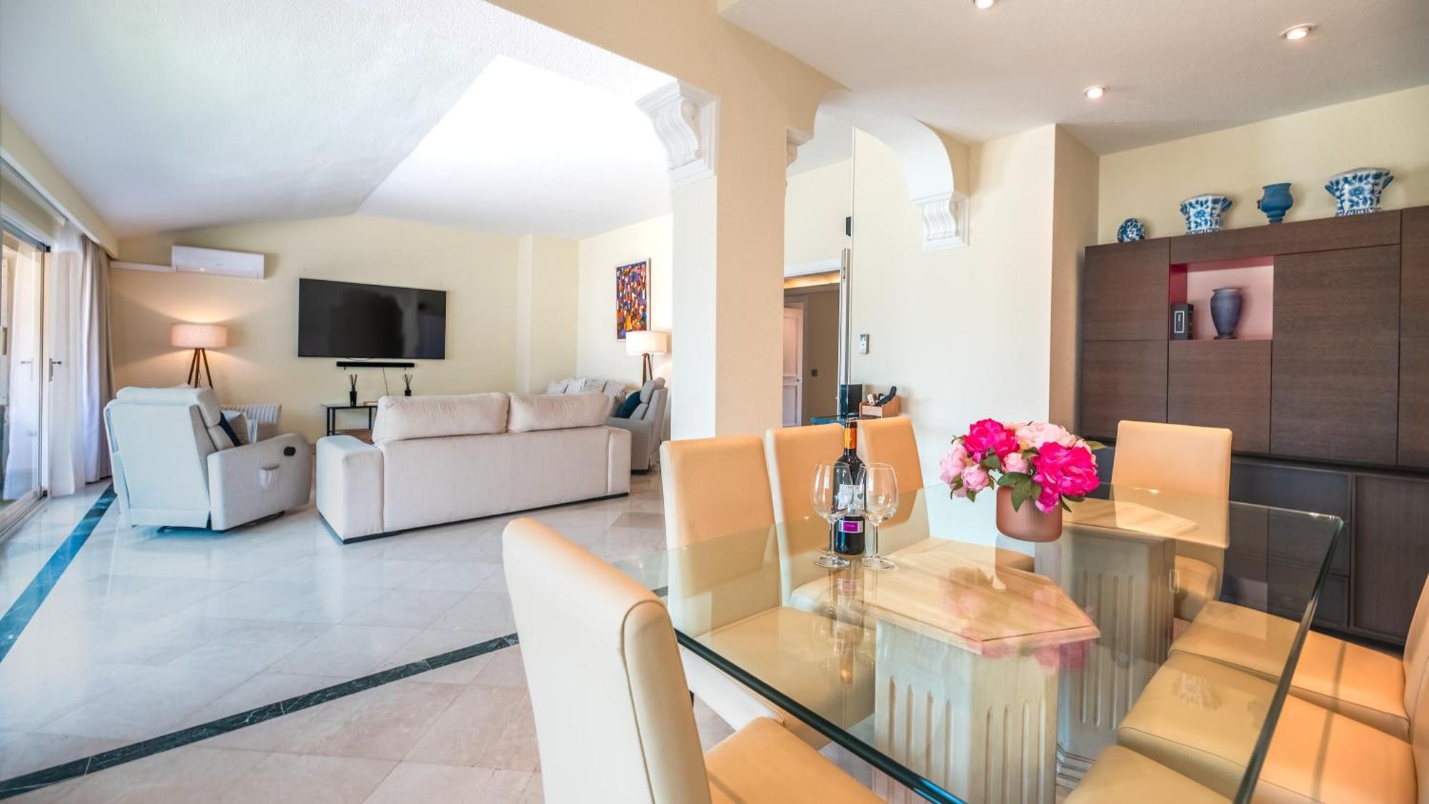 Penthouse Boutique Suite Marbella Exterior photo