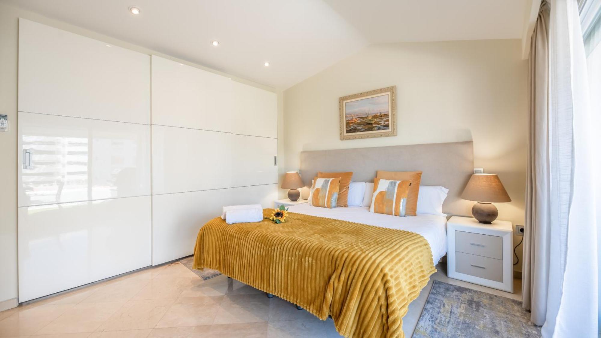 Penthouse Boutique Suite Marbella Exterior photo