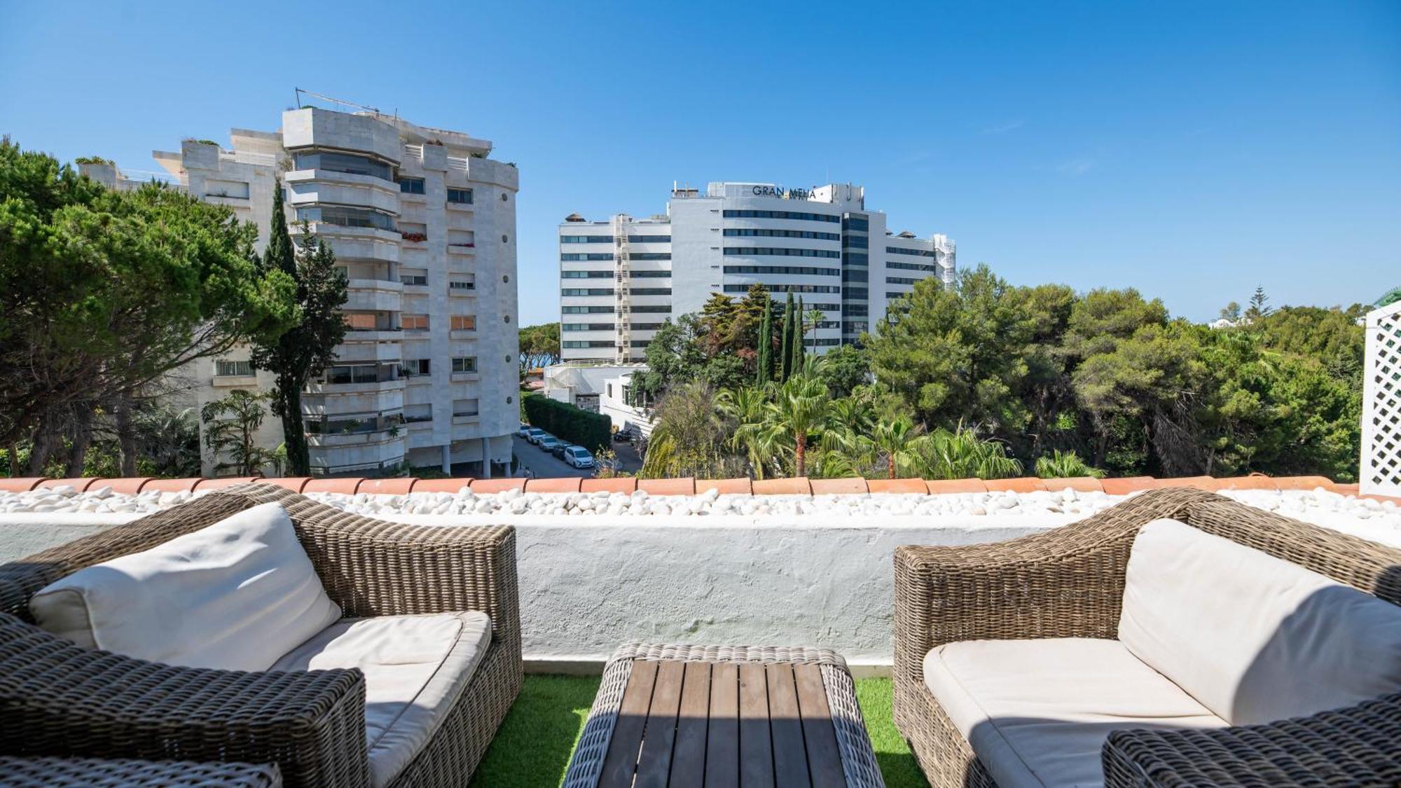 Penthouse Boutique Suite Marbella Exterior photo